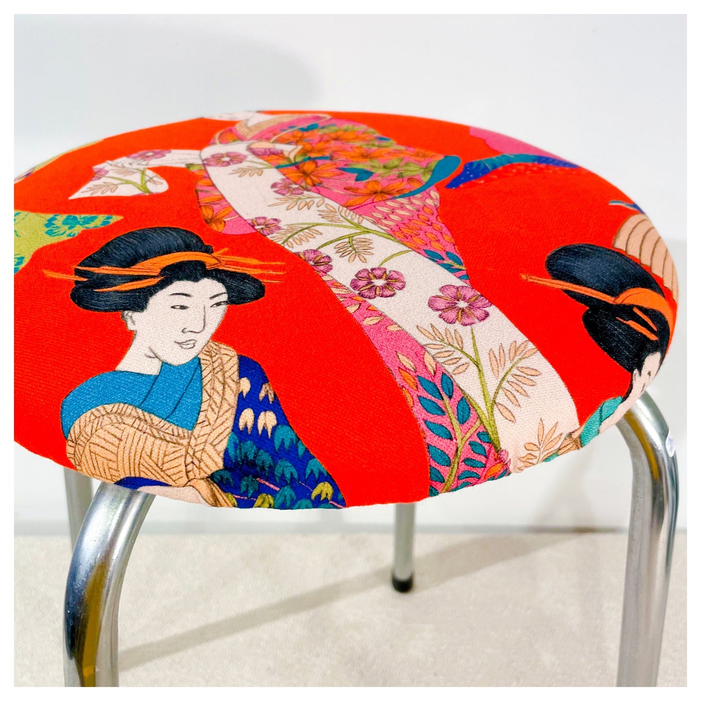 Carte cadeau - 1 atelier tabouret