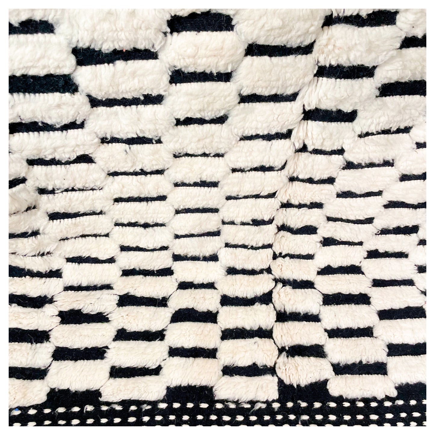 Fluffy noir et blanc - Tapis berbère XL