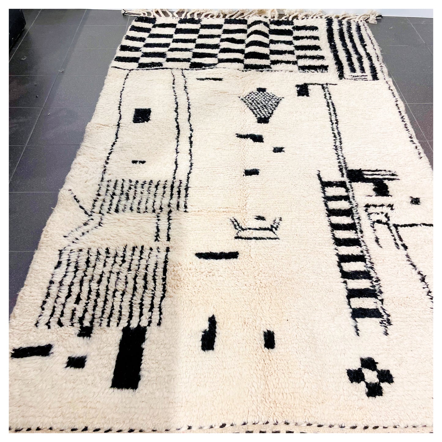 BERBÈRE DESIGN B/W