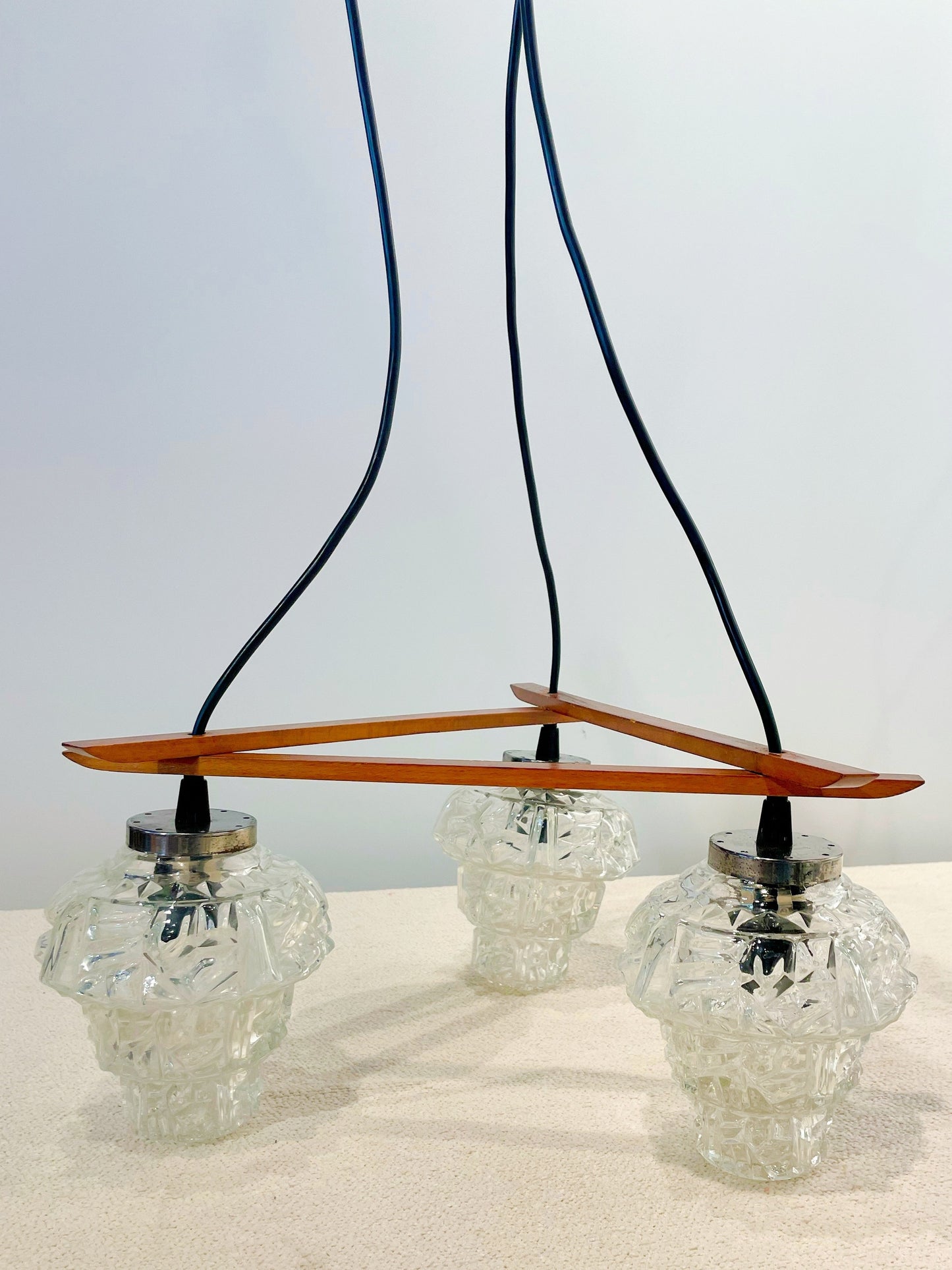 Suspension vintage 70’ teck et verre