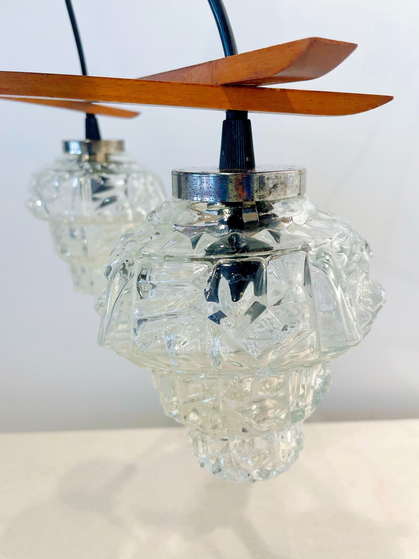 Suspension vintage 70’ teck et verre
