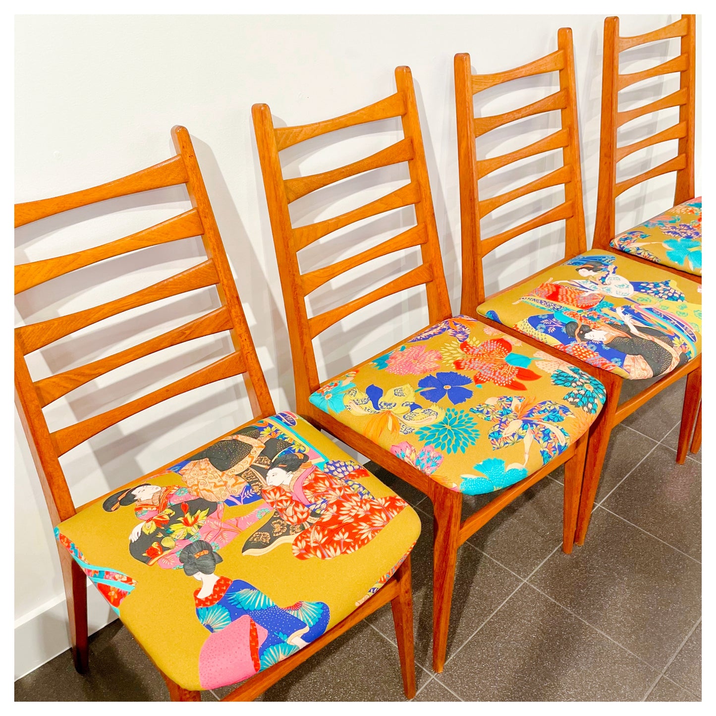 KINTSUGI (lot de deux chaises)