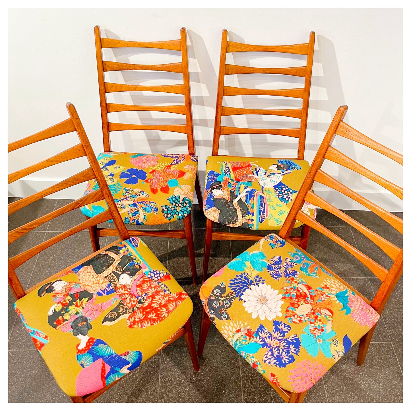 KINTSUGI (lot de deux chaises)