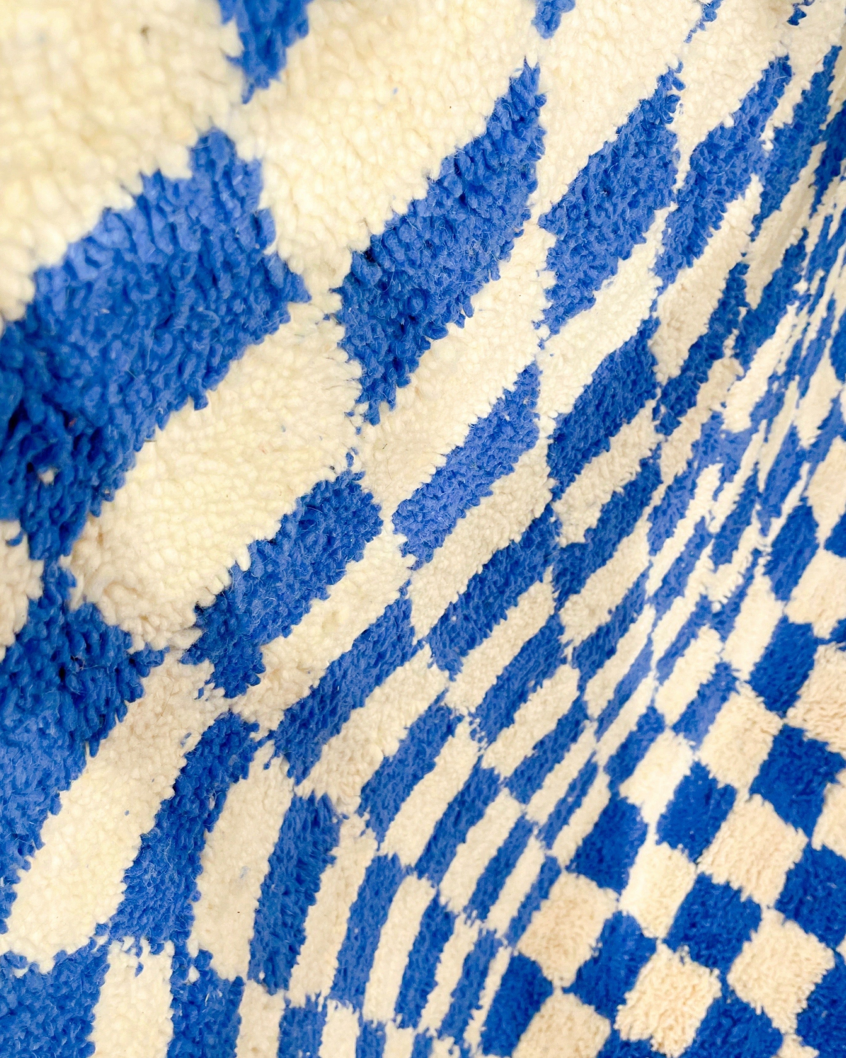 Tapis berbère 250x150cm - Damier bleu