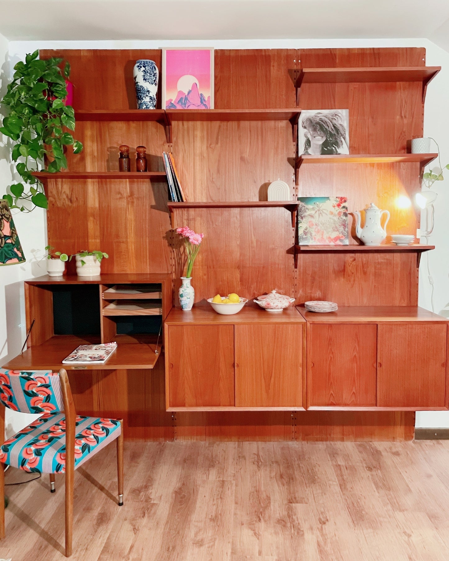 Wall Unit Royal System – Design par POUL CADOVIUS (1958), Danemark