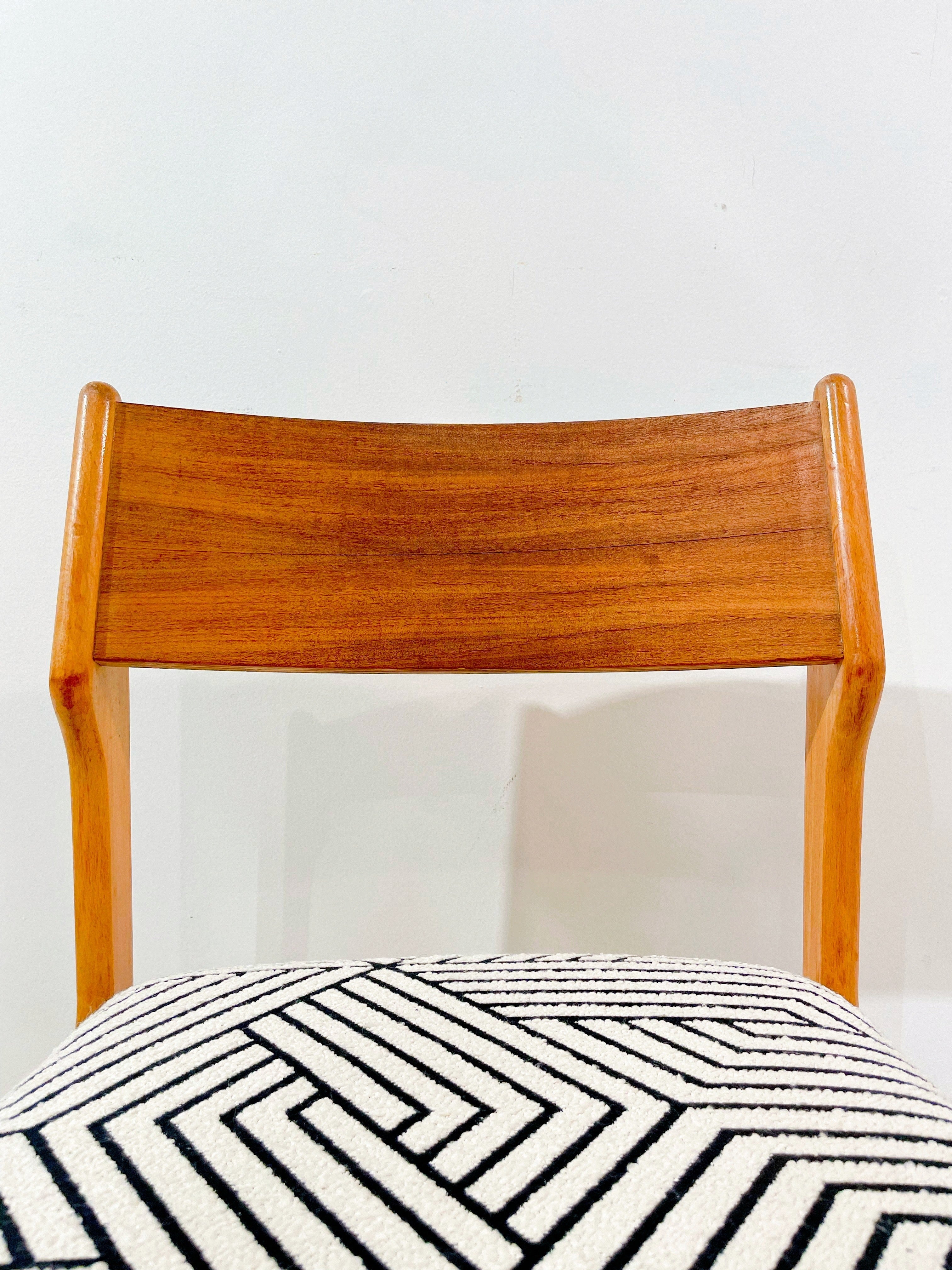 Chaise scandinave moderniste - Années 60