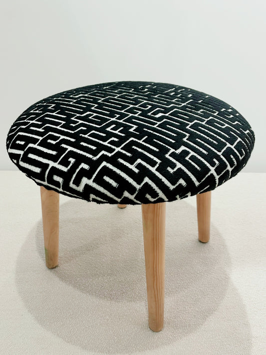 Petit tabouret graphique