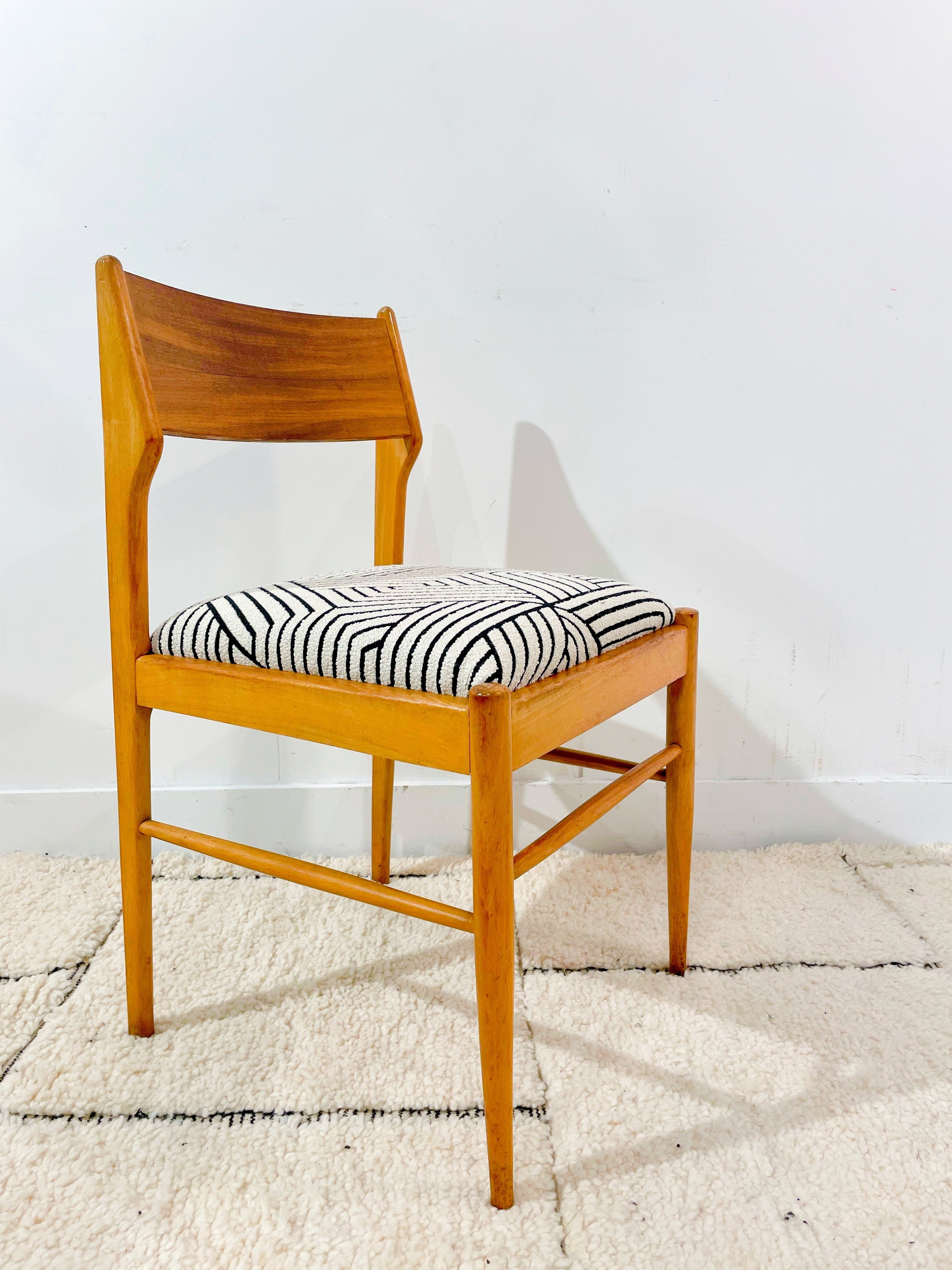 Chaise scandinave moderniste - Années 60