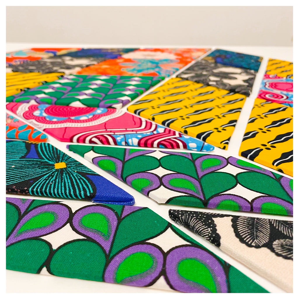 Tableau textile Rubik’s cube 90x90cm - Myriam Zahri. 2022.